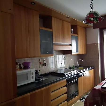 La Casa Di Gio تيرانو